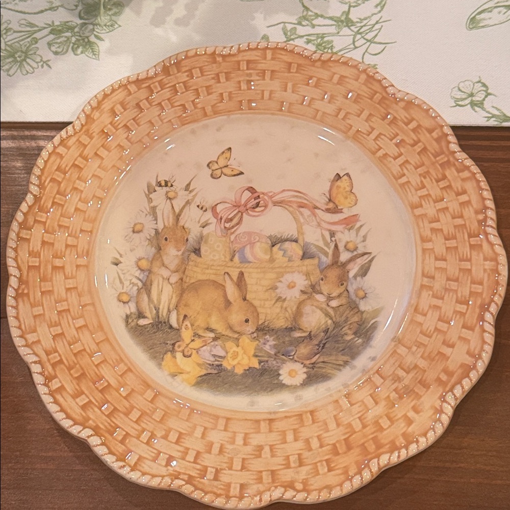 Cracker Barrel Estate BUNNY BASKET Easter Bunny Plate 10” Susan Winget